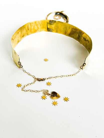 Capricorn Malachite Brass Hammered Choker Collar with Adjustable Chain